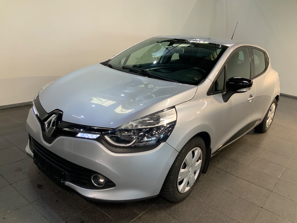 Renault Clio IV 0,9 TCe 90 Expression 5d