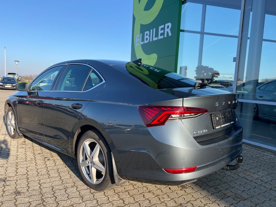 Skoda Octavia 1,4 TSi iV Plus DSG 5d