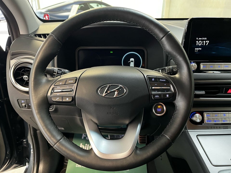 Hyundai Kona 39 EV Essential 5d