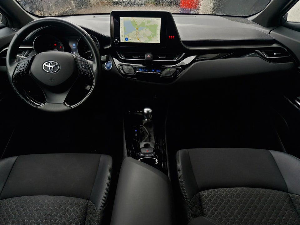 Toyota C-HR 1,8 Hybrid C-LUB Premium CVT 5d