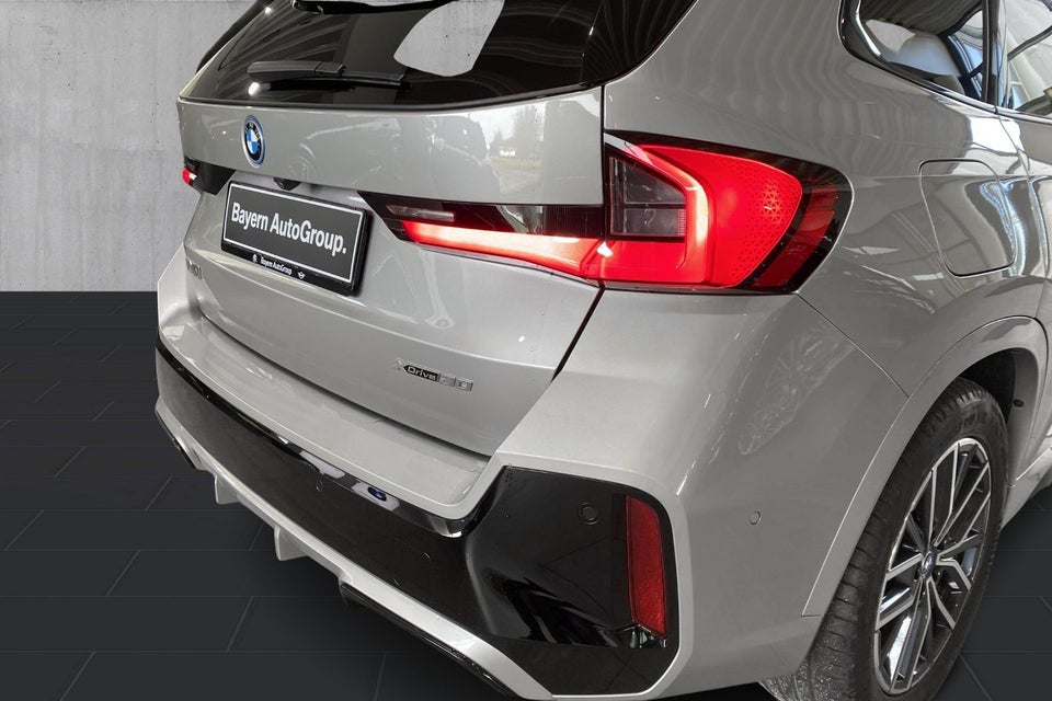 BMW iX1 xDrive30 M-Sport 5d