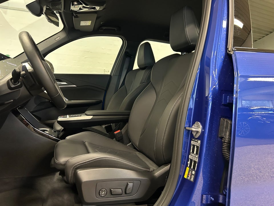 BMW iX1 xDrive30 Fully Charged M-Sport 5d