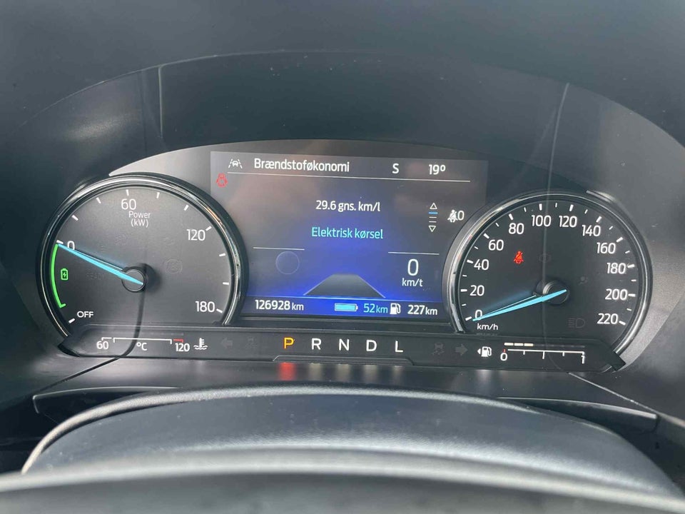 Ford Kuga 2,5 PHEV Titanium CVT 5d