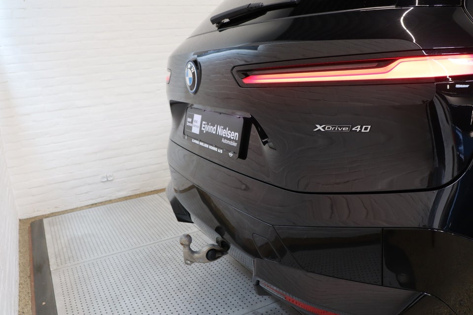 BMW iX xDrive40 Fully Charged Sport 5d