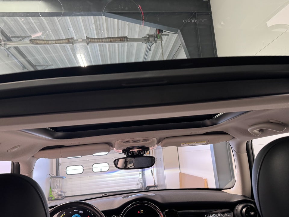 MINI Cooper SE Camden Edition 3d