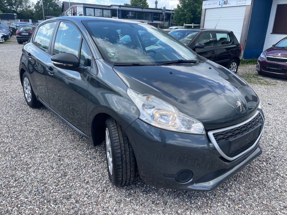 Peugeot 208 1,0 VTi Access 5d