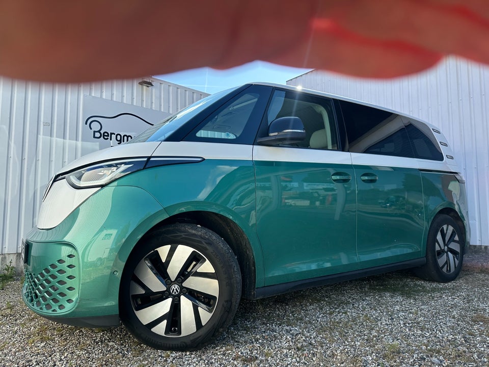 VW ID. Buzz 77 Pro SWB 5d