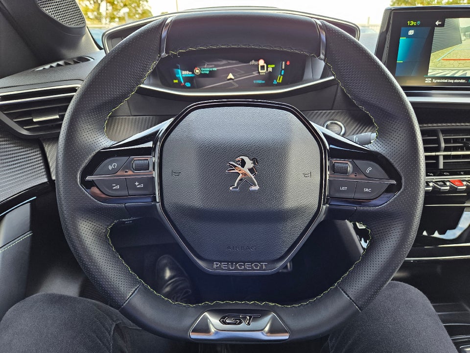 Peugeot e-208 50 GT 5d