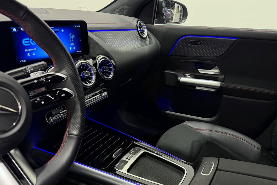 Mercedes EQA300 AMG Line 4Matic 5d