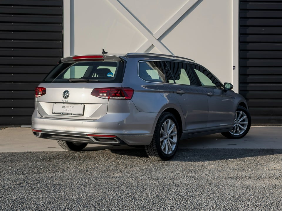 VW Passat 1,4 GTE High Variant DSG 5d