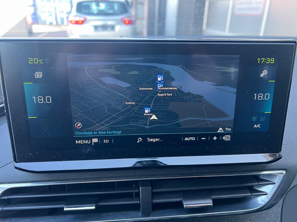 Peugeot 3008 1,6 Hybrid First Selection EAT8 5d