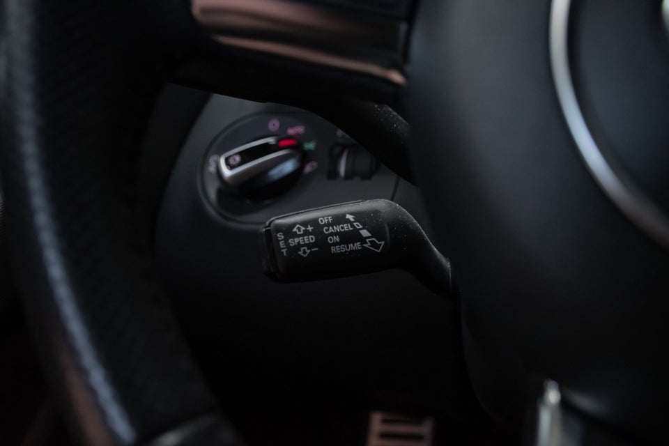 Audi R8 4,2 FSi Coupé quattro S-tr. 2d