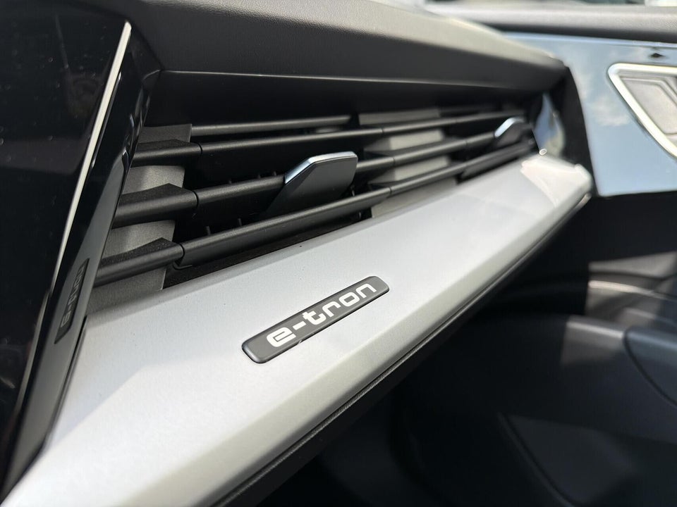 Audi Q4 e-tron 35 Attitude 5d