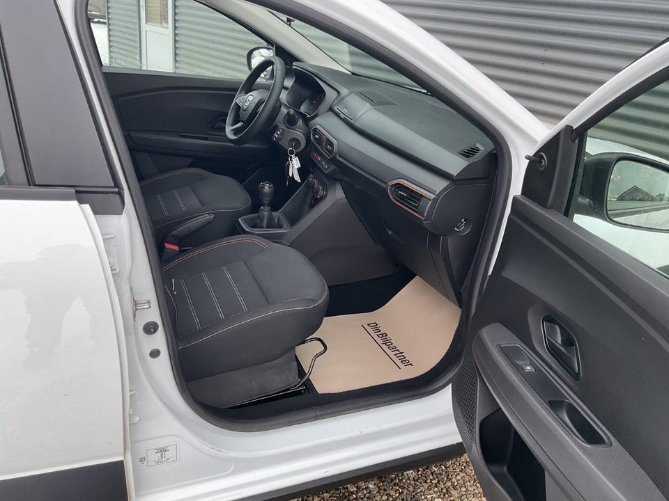 Dacia Sandero Stepway 1,0 TCe 90 Essential 5d