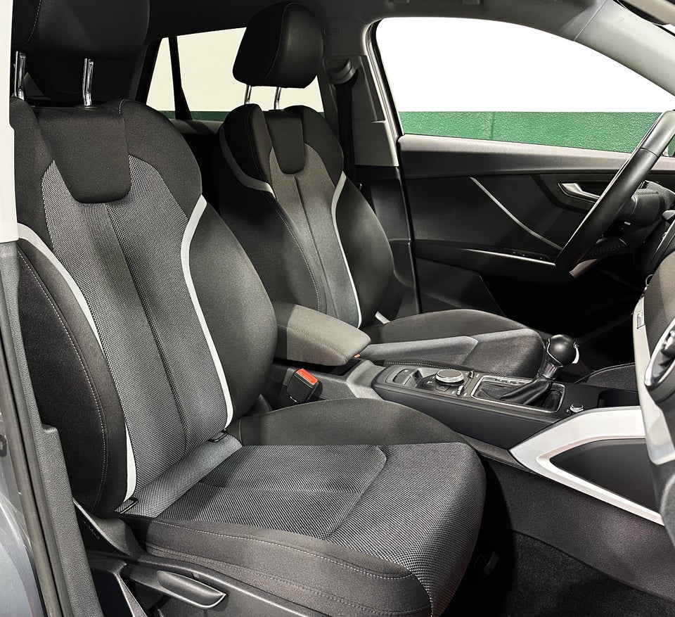 Audi Q2 35 TFSi Prestige S-tr. 5d