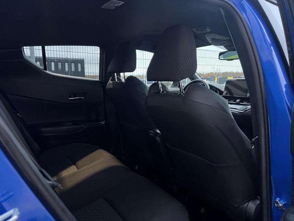 Toyota C-HR 1,8 Hybrid C-HIC CVT 5d