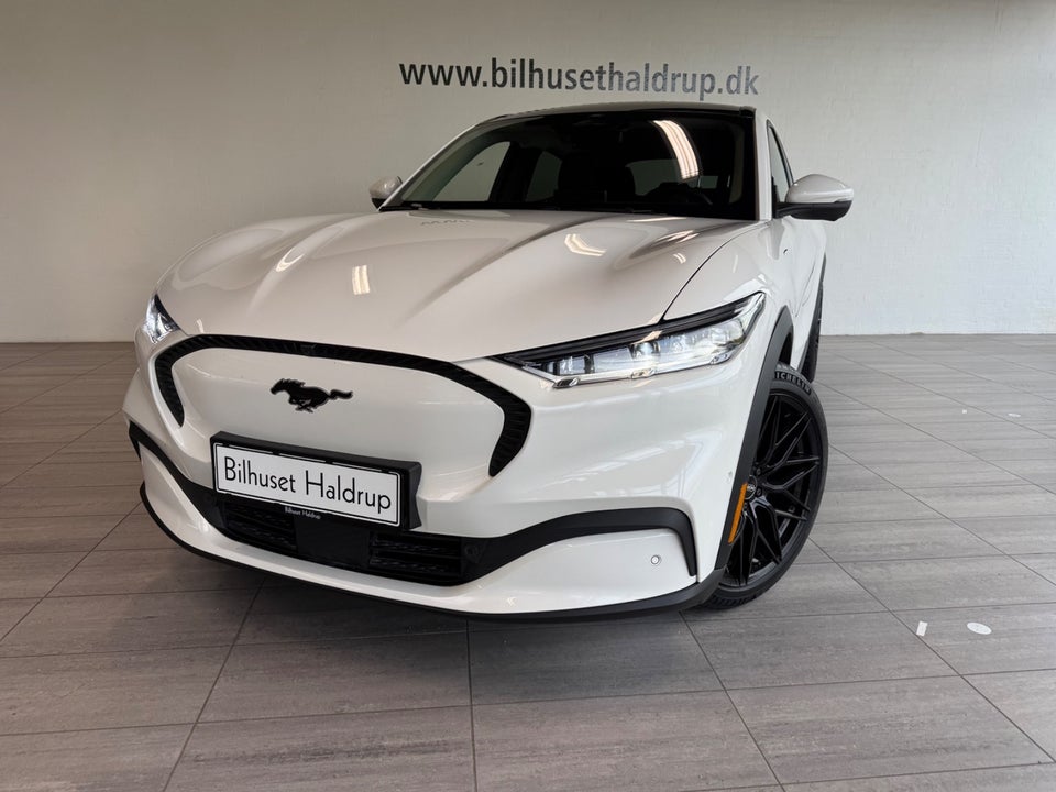 Ford Mustang Mach-E 98 Extended Range 5d