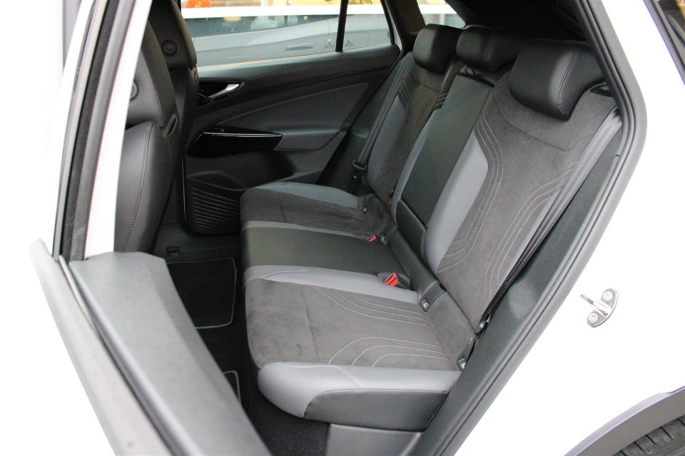 VW ID.4 77 Pro Performance 5d