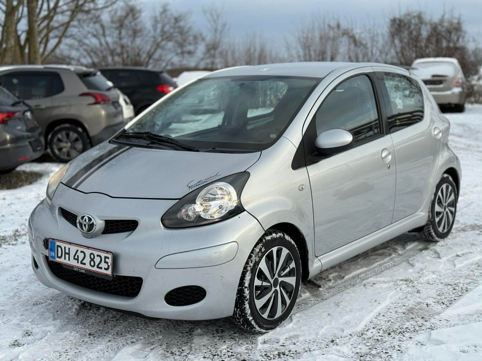 Toyota Aygo 1,0 Plus Sport 5d