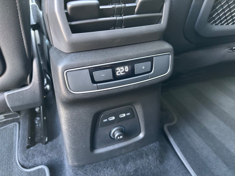 Audi Q4 e-tron 40 S-line 5d