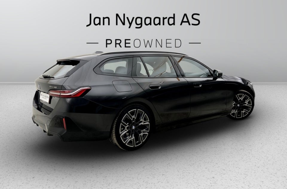 BMW i5 eDrive40 Touring Fully Charged 5d