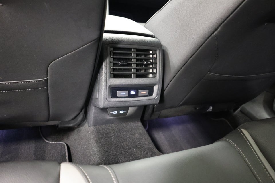 VW Golf VIII 1,4 GTE DSG 5d