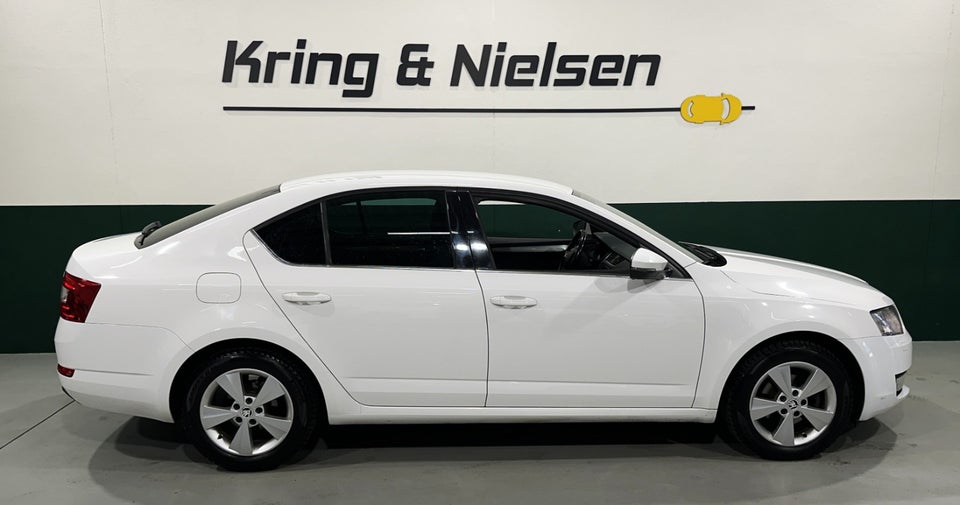 Skoda Octavia 1,6 TDi 110 Style DSG 5d