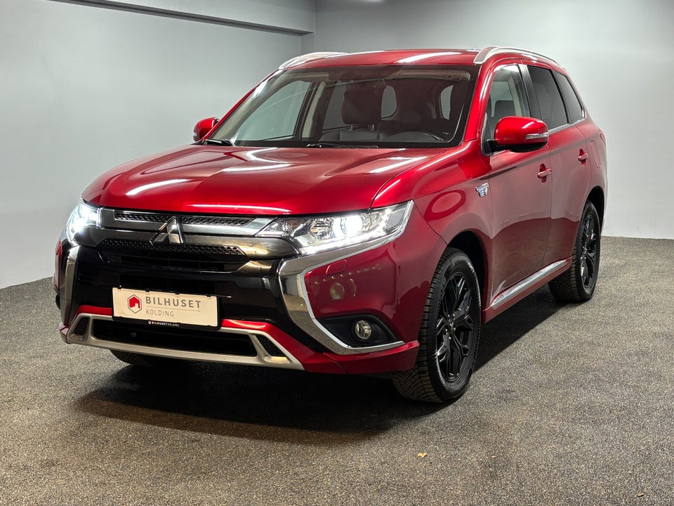 Mitsubishi Outlander 2,4 PHEV Inform+ CVT 4WD 5d