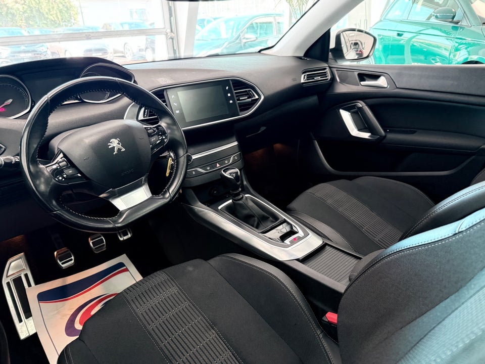 Peugeot 308 1,5 BlueHDi 130 Infinity SW Van 5d