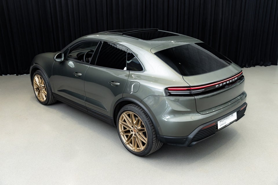 Porsche Macan 5d