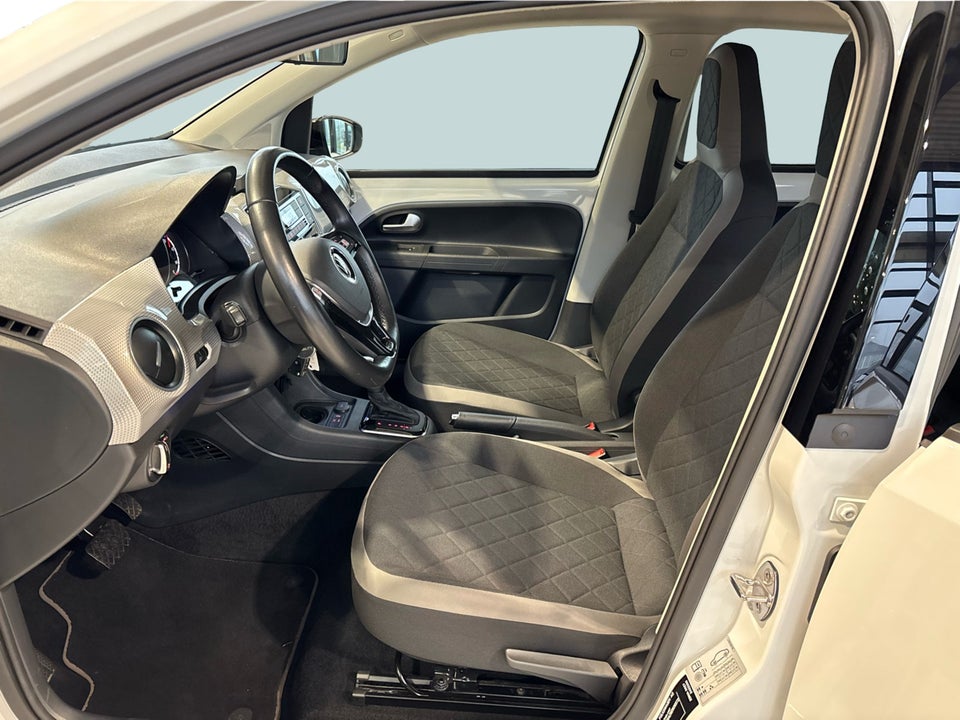 VW e-Up! Move Up! 5d