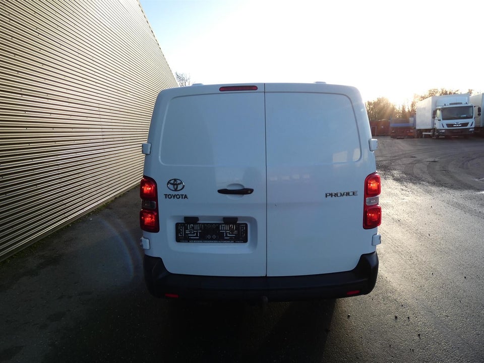 Toyota ProAce 2,0 D 120 Long Comfort 5d