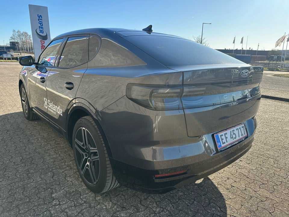 Ford Capri 82 Premium Extended Range 5d