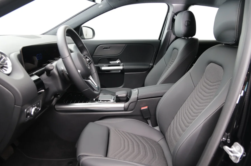 Mercedes EQA250 Progressive 5d