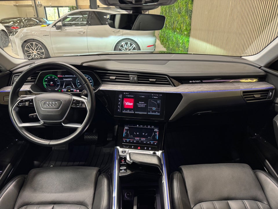 Audi e-tron 55 quattro 5d