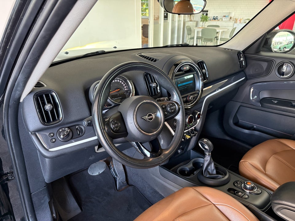 MINI Countryman Cooper SE 1,5 Essential aut. ALL4 5d