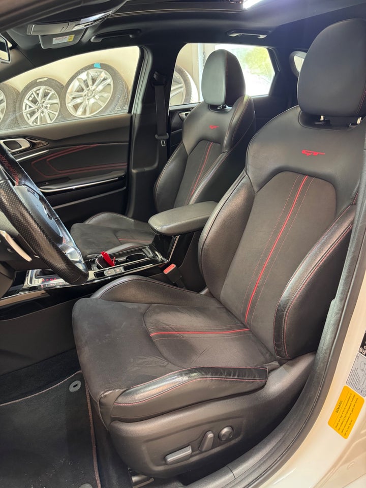 Kia ProCeed 1,6 T-GDi GT DCT 5d