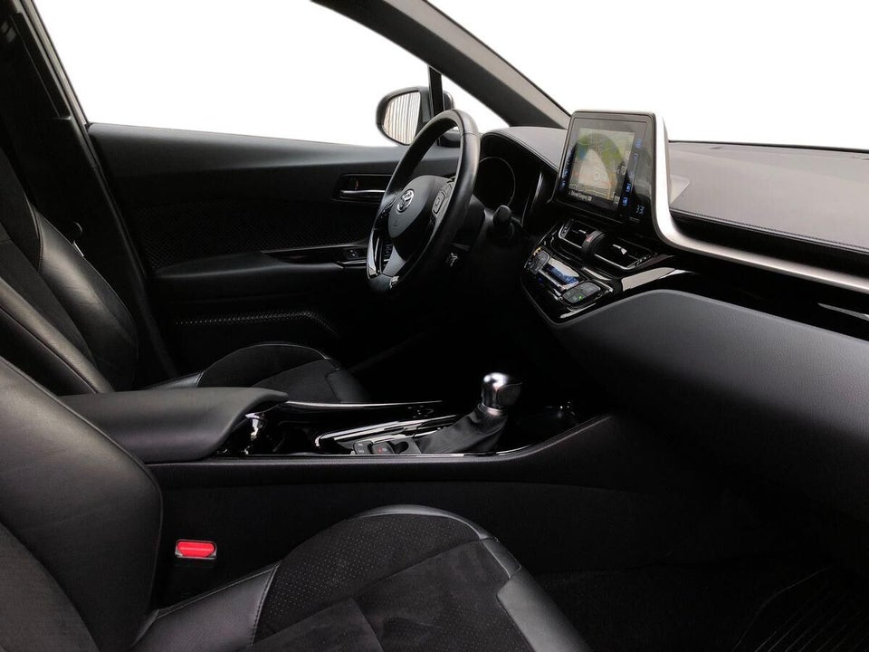 Toyota C-HR 1,8 Hybrid C-LUB Premium CVT 5d