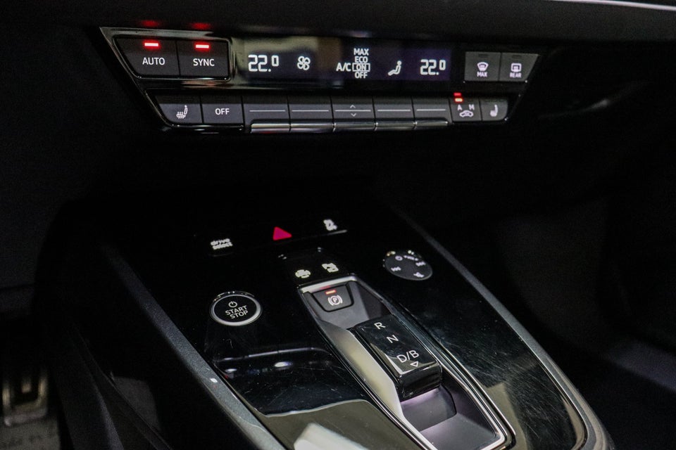 Audi Q4 e-tron 40 S-line 5d