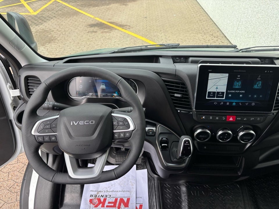 Iveco Daily 3,0 35S18 4100mm Lad AG8