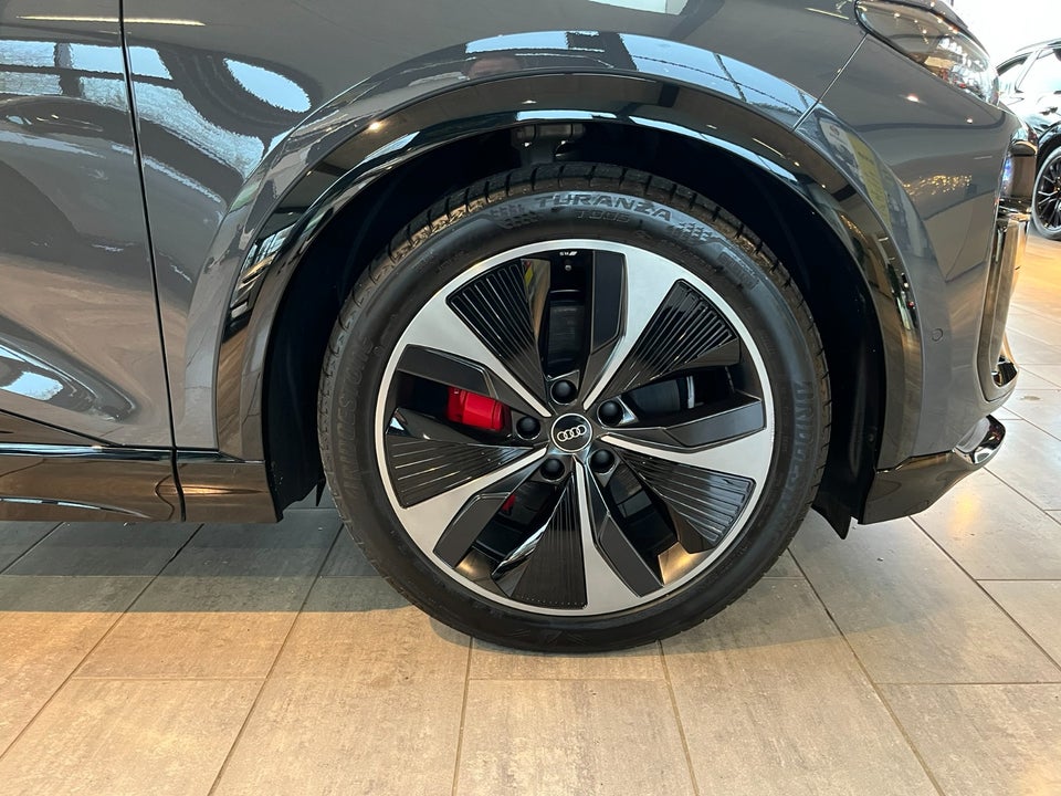 Audi Q6 e-tron Ultra quattro 5d