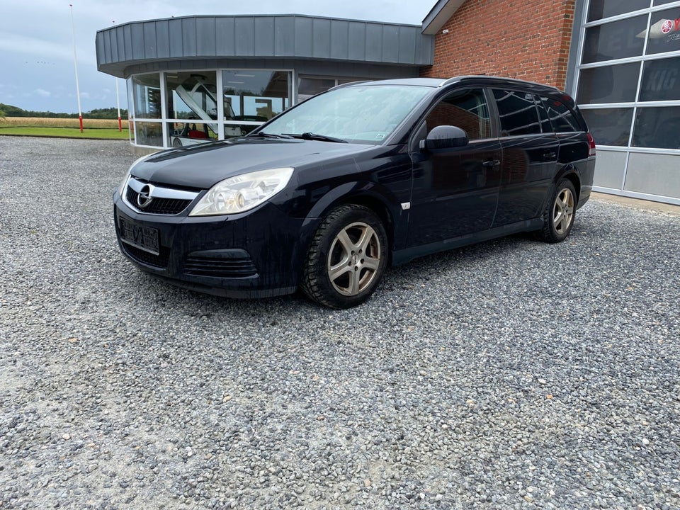 Opel Vectra 1,8 16V 125 Elegance stc. 5d