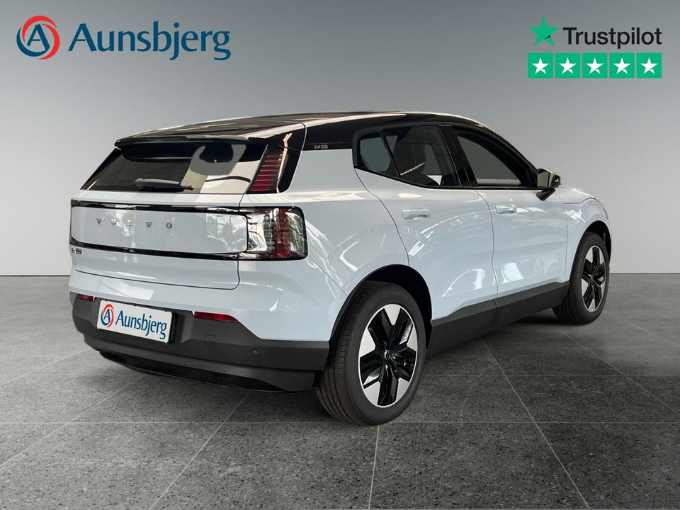 Volvo EX30 Standard Range Plus 5d