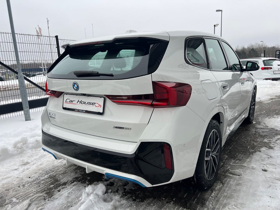 BMW iX1 xDrive30 M-Sport 5d