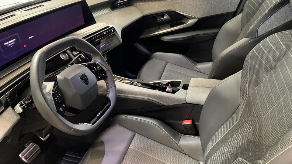 Peugeot e-5008 77 GT 7prs 5d