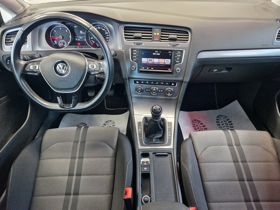 VW Golf VII 1,6 TDi 110 Style BM 5d