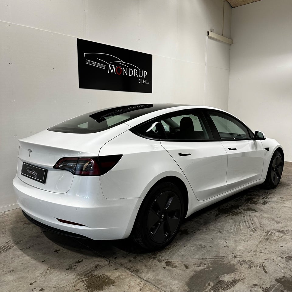 Tesla Model 3 RWD 4d