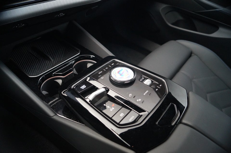 BMW i5 eDrive40 M-Sport 4d