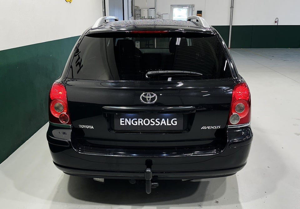 Toyota Avensis 2,0 Sol stc. 5d