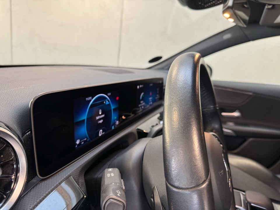 Mercedes A200 1,3 Progressive Line aut. 5d